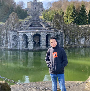 Meet your Posher, Brian